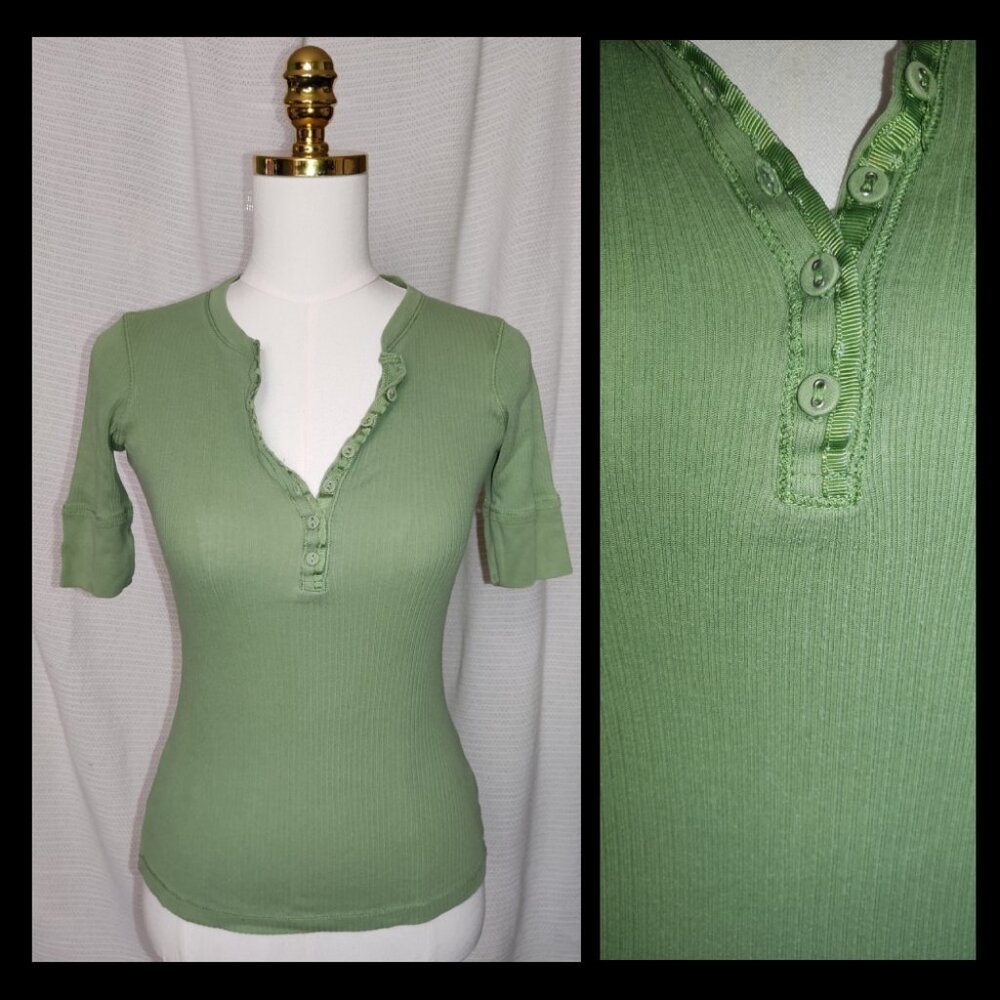 Green | Henley | Top shirt | Buttons